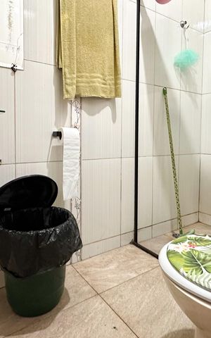 Casa à venda com 250m², 4 quartos e 3 vagas Casa à venda com 250m², 4 quartos e 3 vagasBanheiro Social - Casa 2