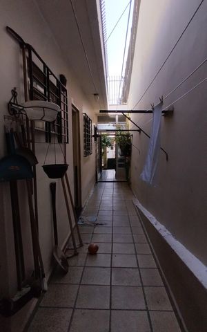 Casa à venda com 300m², 3 quartos e 4 vagas Casa à venda com 300m², 3 quartos e 4 vagasÁrea externa