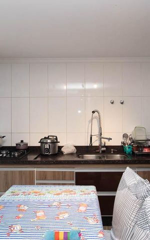 Casa à venda com 180m², 3 quartos e 3 vagas Casa à venda com 180m², 3 quartos e 3 vagasCozinha