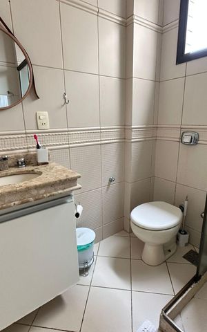 Apartamento à venda com 300m², 4 quartos e 2 vagas Apartamento à venda com 300m², 4 quartos e 2 vagasBanheiro do Quarto 3