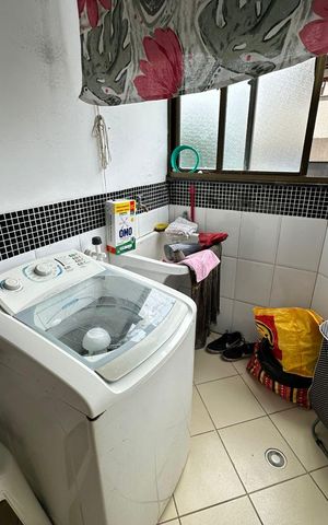 Apartamento à venda com 300m², 4 quartos e 2 vagas Apartamento à venda com 300m², 4 quartos e 2 vagasÁrea de Serviço