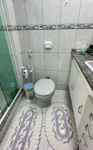 Apartamento à venda com 300m², 4 quartos e 2 vagas Apartamento à venda com 300m², 4 quartos e 2 vagasBanheiro do Quarto 1