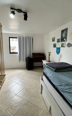 Apartamento à venda com 300m², 4 quartos e 2 vagas Apartamento à venda com 300m², 4 quartos e 2 vagasQuarto 4