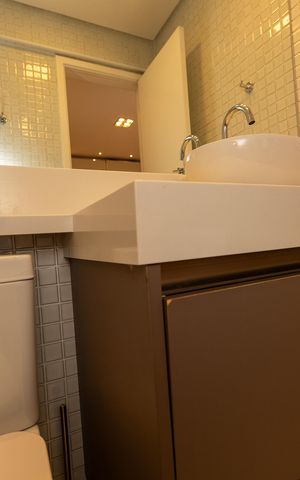 Apartamento à venda com 70m², 2 quartos e 1 vaga Apartamento à venda com 70m², 2 quartos e 1 vagaBanheiro da Suite