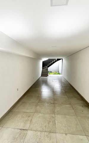 Casa para alugar com 135m², 2 quartos e 4 vagas Casa para alugar com 135m², 2 quartos e 4 vagasGaragem