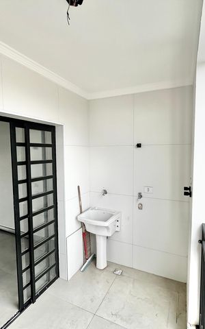 Casa para alugar com 135m², 2 quartos e 4 vagas Casa para alugar com 135m², 2 quartos e 4 vagasÁrea de Serviço
