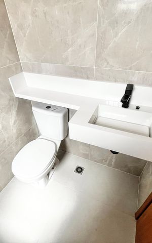 Casa para alugar com 135m², 2 quartos e 4 vagas Casa para alugar com 135m², 2 quartos e 4 vagasBanheiro da Suíte 2