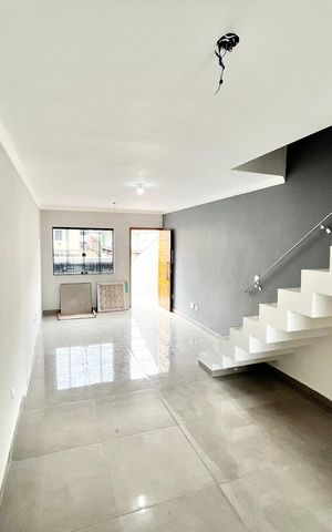 Casa para alugar com 135m², 2 quartos e 4 vagas Casa para alugar com 135m², 2 quartos e 4 vagasSala