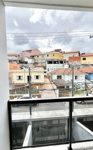 Casa para alugar com 135m², 2 quartos e 4 vagas Casa para alugar com 135m², 2 quartos e 4 vagasQuarto Suíte 2 Varanda