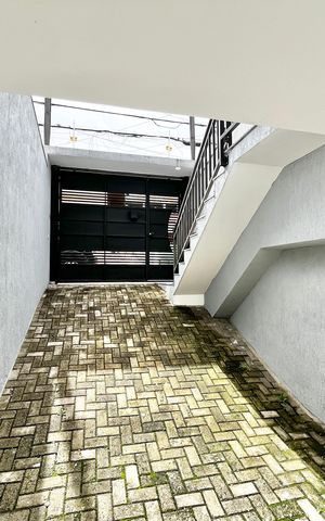 Casa para alugar com 135m², 2 quartos e 4 vagas Casa para alugar com 135m², 2 quartos e 4 vagasGaragem