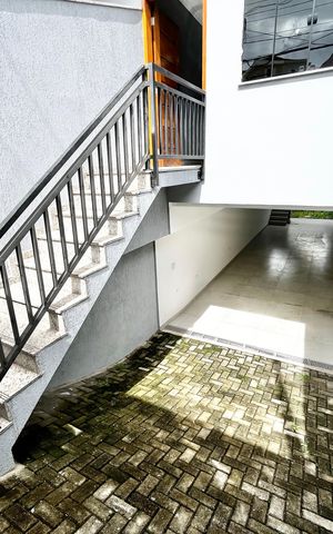 Casa para alugar com 135m², 2 quartos e 4 vagas Casa para alugar com 135m², 2 quartos e 4 vagasGaragem
