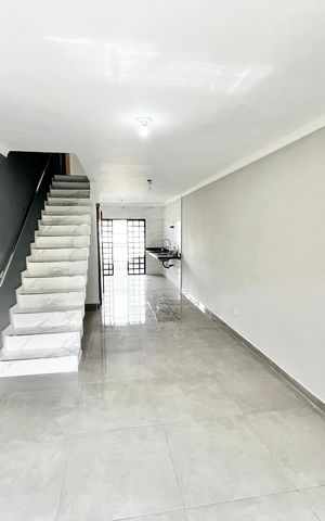Casa para alugar com 135m², 2 quartos e 4 vagas Casa para alugar com 135m², 2 quartos e 4 vagasSala