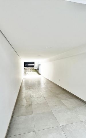Casa para alugar com 135m², 2 quartos e 4 vagas Casa para alugar com 135m², 2 quartos e 4 vagasGaragem