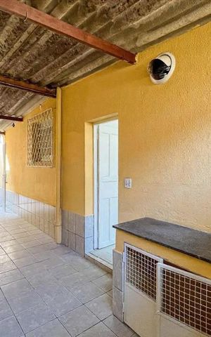 Casa para alugar com 180m², 5 quartos e 2 vagas