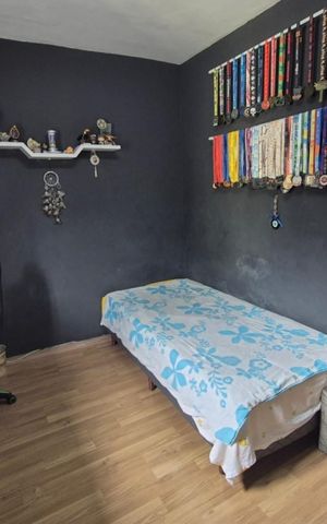 Casa à venda com 125m², 4 quartos e 2 vagas Casa à venda com 125m², 4 quartos e 2 vagasQuarto