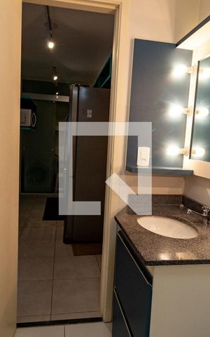 Apartamento à venda com 35m², 2 quartos e sem vaga Apartamento à venda com 35m², 2 quartos e sem vagaBanheiro