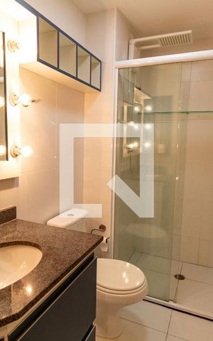 Apartamento à venda com 35m², 2 quartos e sem vaga Apartamento à venda com 35m², 2 quartos e sem vagaBanheiro