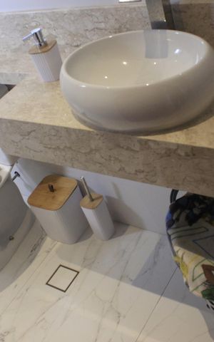 Casa à venda com 245m², 3 quartos e 4 vagasBanheiro da Suíte 3