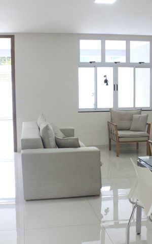 Casa à venda com 245m², 3 quartos e 4 vagasSala