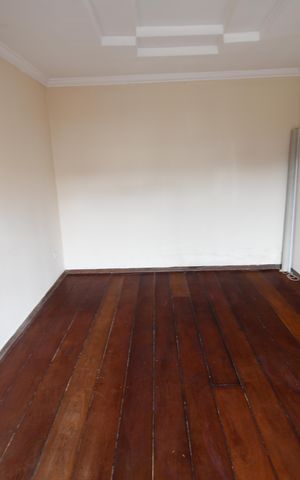 Casa à venda com 350m², 4 quartos e 6 vagasSala 2