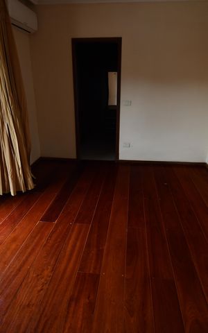 Casa à venda com 350m², 4 quartos e 6 vagasQuarto 3 - Suíte