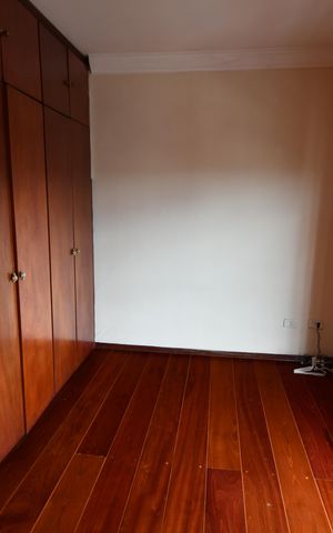 Casa à venda com 350m², 4 quartos e 6 vagasQuarto 4 - Suíte
