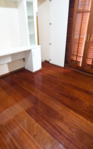 Casa à venda com 350m², 4 quartos e 6 vagasQuarto 2 - Suíte