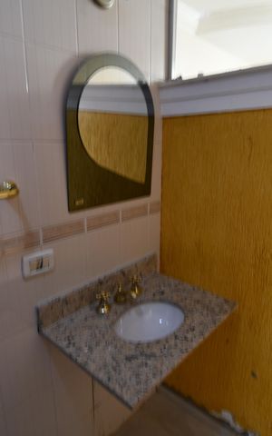 Casa à venda com 350m², 4 quartos e 6 vagasBanheiro Suíte