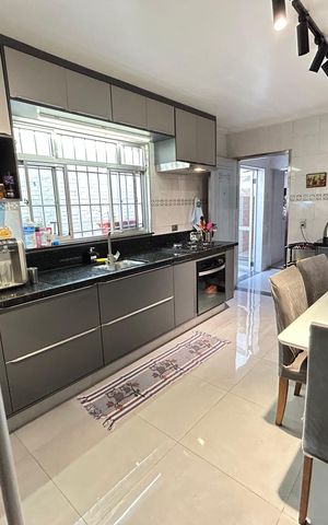 Casa para alugar com 200m², 3 quartos e 2 vagasCozinha
