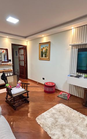 Casa para alugar com 200m², 3 quartos e 2 vagasSala