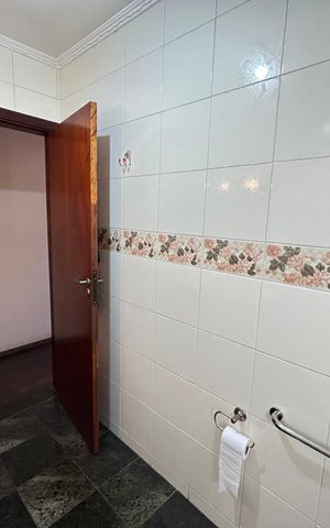 Casa para alugar com 200m², 3 quartos e 2 vagasBanheiro da Suíte 1
