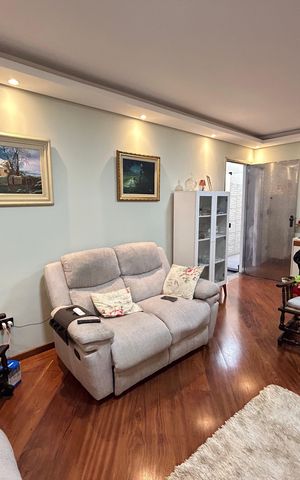 Casa para alugar com 200m², 3 quartos e 2 vagasSala