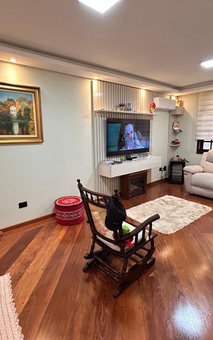 Casa para alugar com 200m², 3 quartos e 2 vagasSala