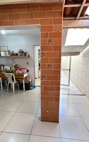 Casa para alugar com 200m², 3 quartos e 2 vagasQuintal