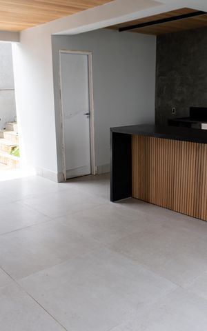 Casa à venda com 360m², 5 quartos e 4 vagasEspaço Gourmet