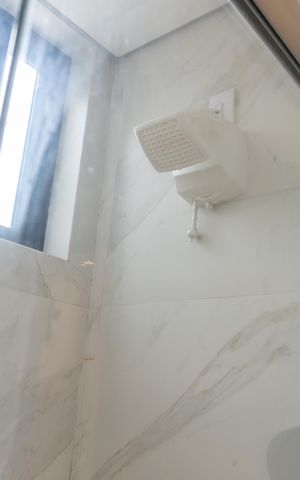 Casa à venda com 360m², 5 quartos e 4 vagasSuíte 2 - Banheiro Detalhe