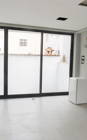 Casa à venda com 360m², 5 quartos e 4 vagasEscritório