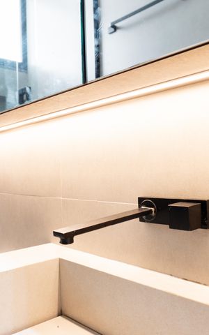 Casa à venda com 360m², 5 quartos e 4 vagasBanheiro 1 - Detalhe Pia