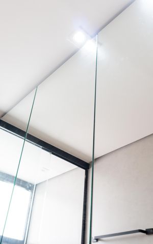 Casa à venda com 360m², 5 quartos e 4 vagasBanheiro 1 - Detalhe Armário