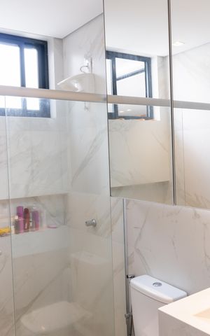 Casa à venda com 360m², 5 quartos e 4 vagasSuíte 2 - Banheiro