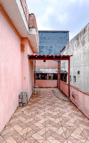 Casa à venda com 180m², 3 quartos e 1 vagaÁrea externa