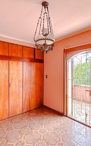 Casa à venda com 180m², 3 quartos e 1 vagaSuíte