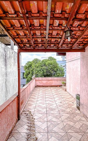 Casa à venda com 180m², 3 quartos e 1 vagaÁrea externa