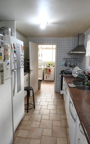 Apartamento à venda com 226m², 4 quartos e 4 vagasCozinha