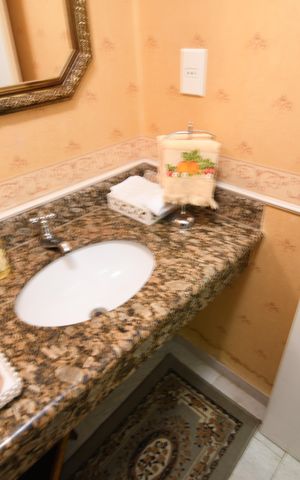 Apartamento à venda com 226m², 4 quartos e 4 vagasLavabo