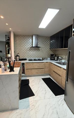 Casa de condomínio à venda com 214m², 3 quartos e 2 vagasCozinha