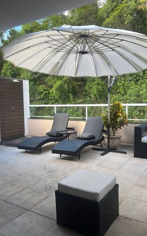 Casa de condomínio à venda com 214m², 3 quartos e 2 vagasÁrea externa