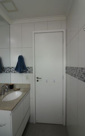 Apartamento à venda com 147m², 3 quartos e 2 vagasSuíte 2 Banheiro 