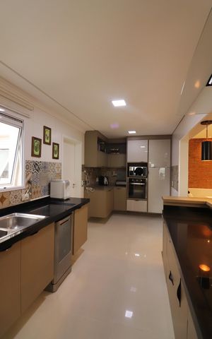 Apartamento à venda com 147m², 3 quartos e 2 vagasCozinha 