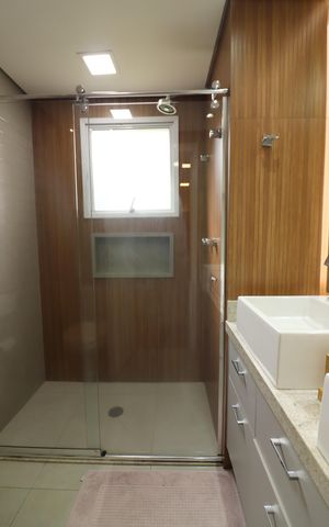 Apartamento à venda com 147m², 3 quartos e 2 vagasSuíte 1 Banheiro 
